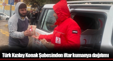 Türk Kızılay Konak Şubesinden iftar kumanya dağıtımı