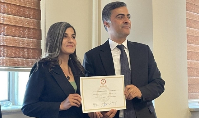 Abdullah Zeydan mazbatayı aldı: Coğrafyamızın artık çatışmaya, hukuksuzluklara ihtiyacı yok