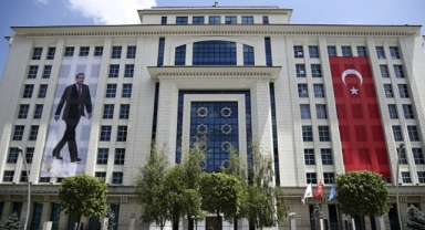 AKP’den bayram sonrası ilk gündem yeni anayasa
