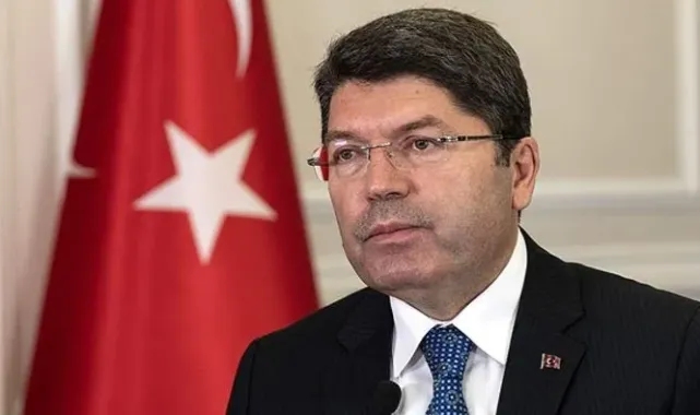 Bakan Tunç'tan DEM Parti açıklaması: Teröre desteğe devam ederse kapatılabilir