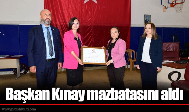 Başkan Kınay mazbatasını aldı