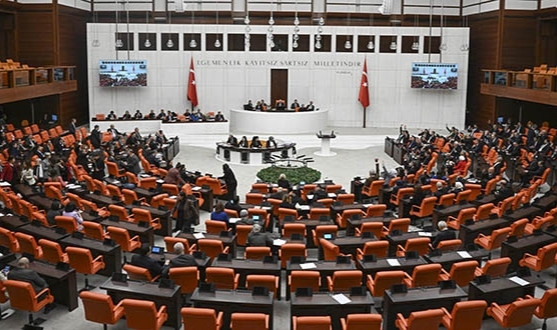 Belediye başkanı seçilen CHP'li 4 vekilin, milletvekilliği sona erdi