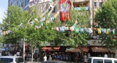Dem Parti’nin Batman İl Örgütü binasına polis baskını