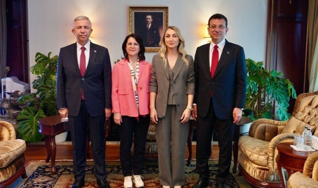 Ekrem İmamoğlu, Mansur Yavaş'ı ziyaret etti