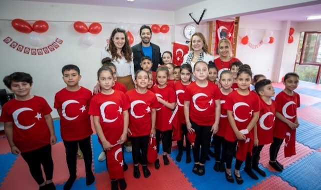 Konak'ta 23 Nisan coşkusu erken başladı