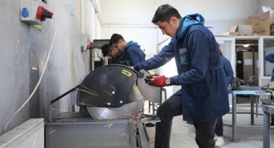 MEB 'mesleki eğitimde' 8 bin 406 iş yerinin sözleşmesini feshetti