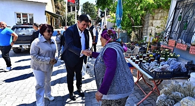 Tugay, Karaburun'un köylerini ziyaret etti