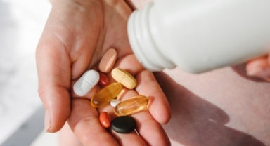 Bilinçsiz kullanılan vitaminler sağlığımızı tehdit ediyor