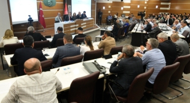 Bornova’da kesin hesaba meclis onayı