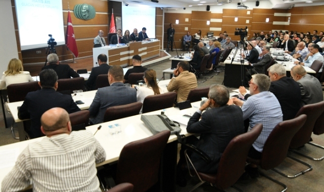Bornova’da kesin hesaba meclis onayı
