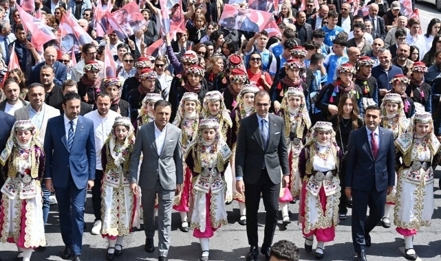 CHP'li üç belediyeden ortak 'Atatürk' yürüyüşü