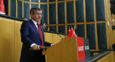 Davutoğlu'ndan iktidara 'Sinan Ateş' tepkisi: Mazlumlarla yumuşayın katillerle değil