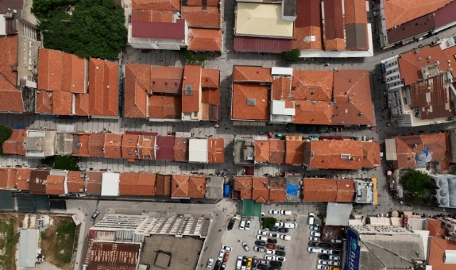 İzmir’in mirası Tarihi Kemeraltı Çarşısı’nda çalışmalar devam ediyor:İlk iki etapta sona gelindi