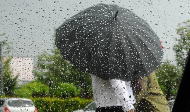 Meteoroloji'den yarın için uyarı: 3 bölge için kuvvetli yağış bekleniyor