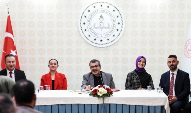 Milli Eğitim Bakanı Yusuf Tekin yeni müfredatı onayladı