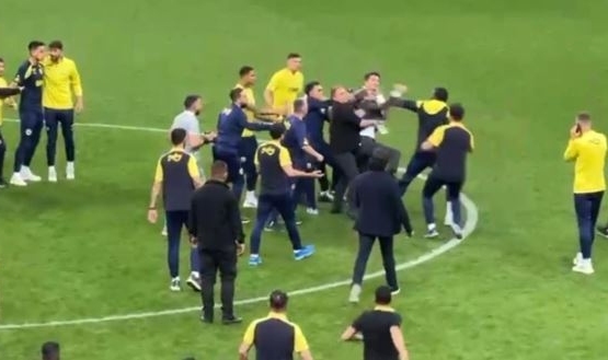 Olaylı derbi sonrası 2 Fenerbahçeli futbolcu ifadeye çağrıldı