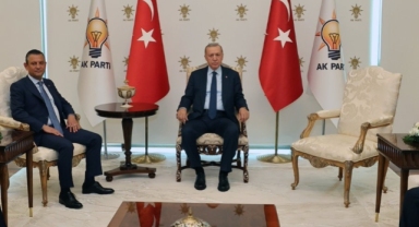 Özgür Özel, Erdoğan ile görüşmesinde gündem olan 'boş koltuk' sorusuna yanıt verdi
