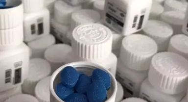 Yatak imalathanesinden 3,5 milyonluk sahte cinsel ilaç çıktı