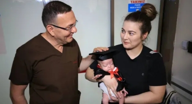 Antalya’da 755 gram doğan bebek 92 gün sonra taburcu edildi