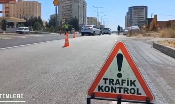 Bayram dönüşü trafiği yoğunlaşıyor: Bakan Yerlikaya'dan güvenli sürüş çağrısı