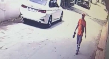 Beş milyonluk çantayı bulan temizlik görevlisine 100 dolar hediye