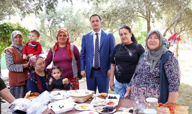 Bornova Belediyesi’nden çiftçiye gübre desteği