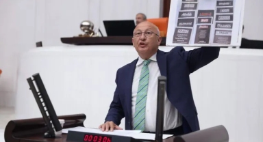 CHP'li Çakırözer'den yerel basın için çağrı: Düzenlemeden derhal vazgeçin