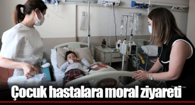 Çocuk hastalara moral ziyareti