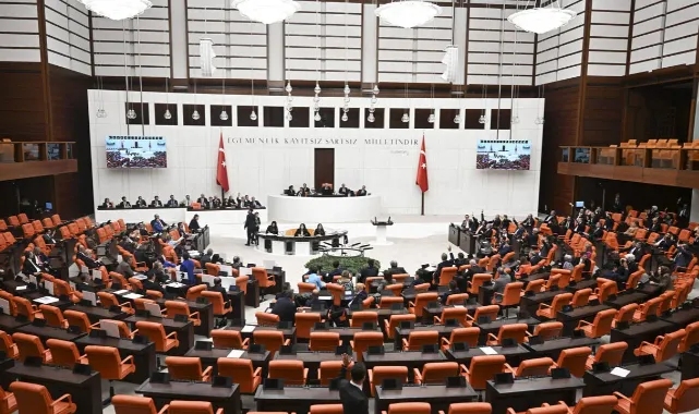 DEM Parti'den Meclis'te kürsü eylemi kararı