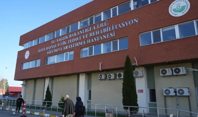 Doktorlarla ilaç mümessili arasında 'ilaç oyunu': Yazdığı her reçete için bir kuğu emojisi gönderdi