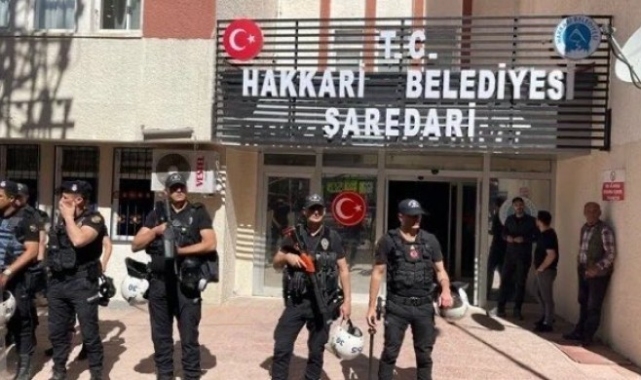 Hakkari Belediyesine kayyım atanması birçok kentte protesto edecek