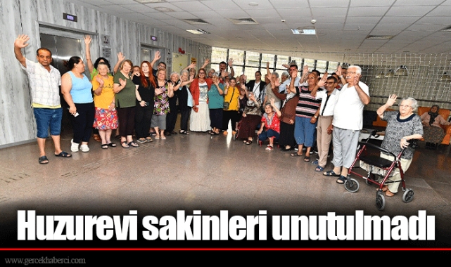 Huzurevi sakinleri unutulmadı