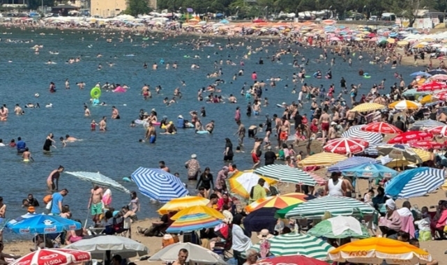 İnkumu doldu, jandarma yolu kesti