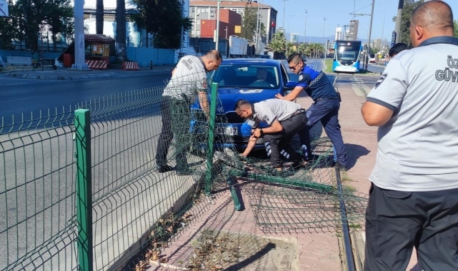 İzmir Büyükşehir Belediyesi zabıta ekiplerinden bayram denetimi
