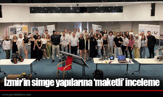 İzmir’in simge yapılarına ‘maketli’ inceleme
