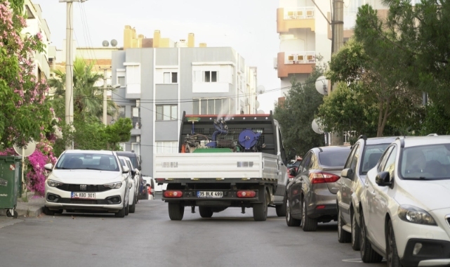 Karabağlar’da mahalle mahalle ilaçlama yapıldı
