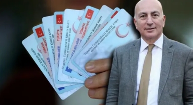 Mahfi Eğilmez'den 'vatandaşlık' isyanı: 'Tek ülke olarak tarihe geçtik'