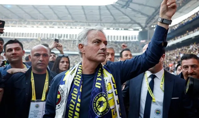 Mourinho'nun Fenerbahçe'nin başında çıkacağı ilk maç belli oldu