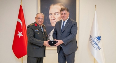Orgeneral Kemal Yeni'den Başkan Tugay'a ziyaret