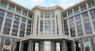 Sağlık Bakanlığı'nın ihalelerinde müdür kıyağı: Denetlediği firmaya genel müdür oldu