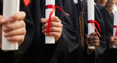 Sahte diploma skandalı ağır cezada yargılanacak