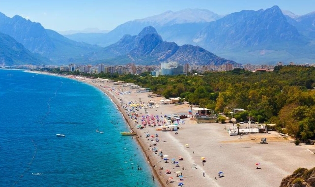 Tur operatörü iflas etti, turizm sektörü alarma geçti