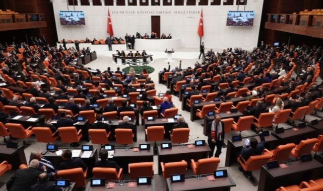 9. Yargı Paketi Meclis'e sunuldu: Kadınlar bekarlık soyadlarını tek başına kullanamayacak