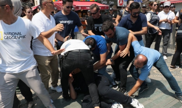 Antalya'da LGBTİ+ eylemine müdahale: 4 kişi gözaltına alındı