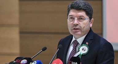 Bakan Tunç: Hukukta barajı 100 bine düşürmek için çalışıyoruz