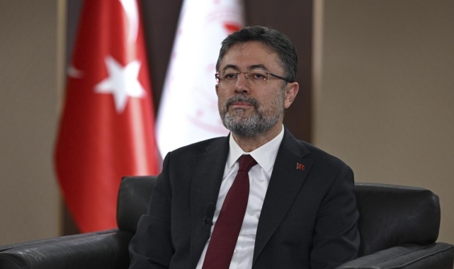 Bakan Yumaklı: "Bizim 26 uçak, 105 helikopter, 14 insansız hava aracı, 25 bin ateşlerle, alevlerle savaşan profesyonel arkadaşımız, kardeşimiz, 122 bin gönüllümüz var"