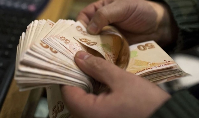 Çalışanlara ara zam yapılıp yapılmayacağı konusunda bir karar verildi