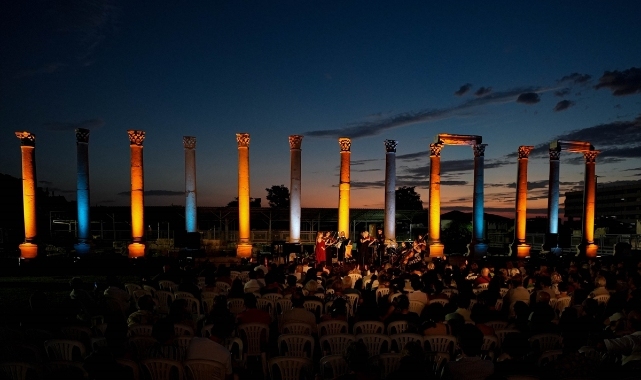 Camerata Balcanica Ensemble, Agora Ören Yeri'de konser verdi