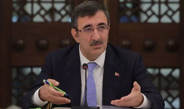 Cevdet Yılmaz Moody’s yorumu yaptı: "Finansmana erişim kolaylaşacak"