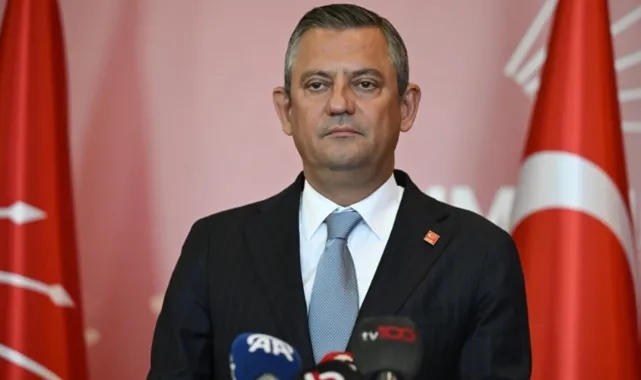 CHP Genel Başkanı Özel'den yeni 21.00 çağrısı